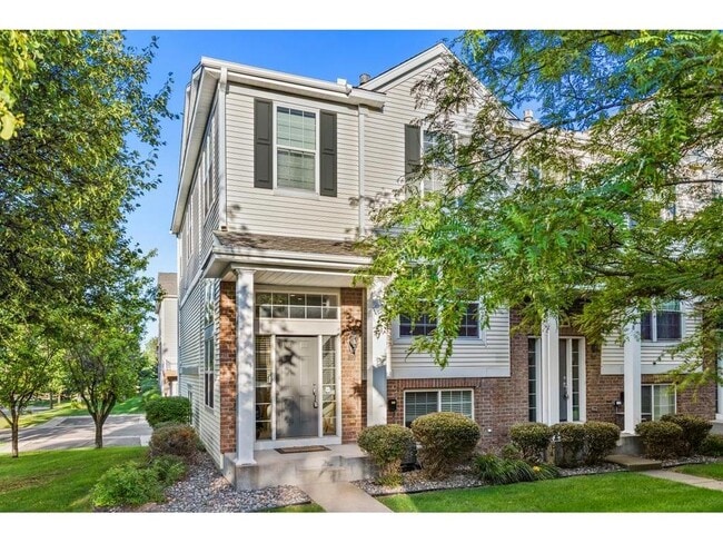 Building Photo - 899 Ledgestone Dr