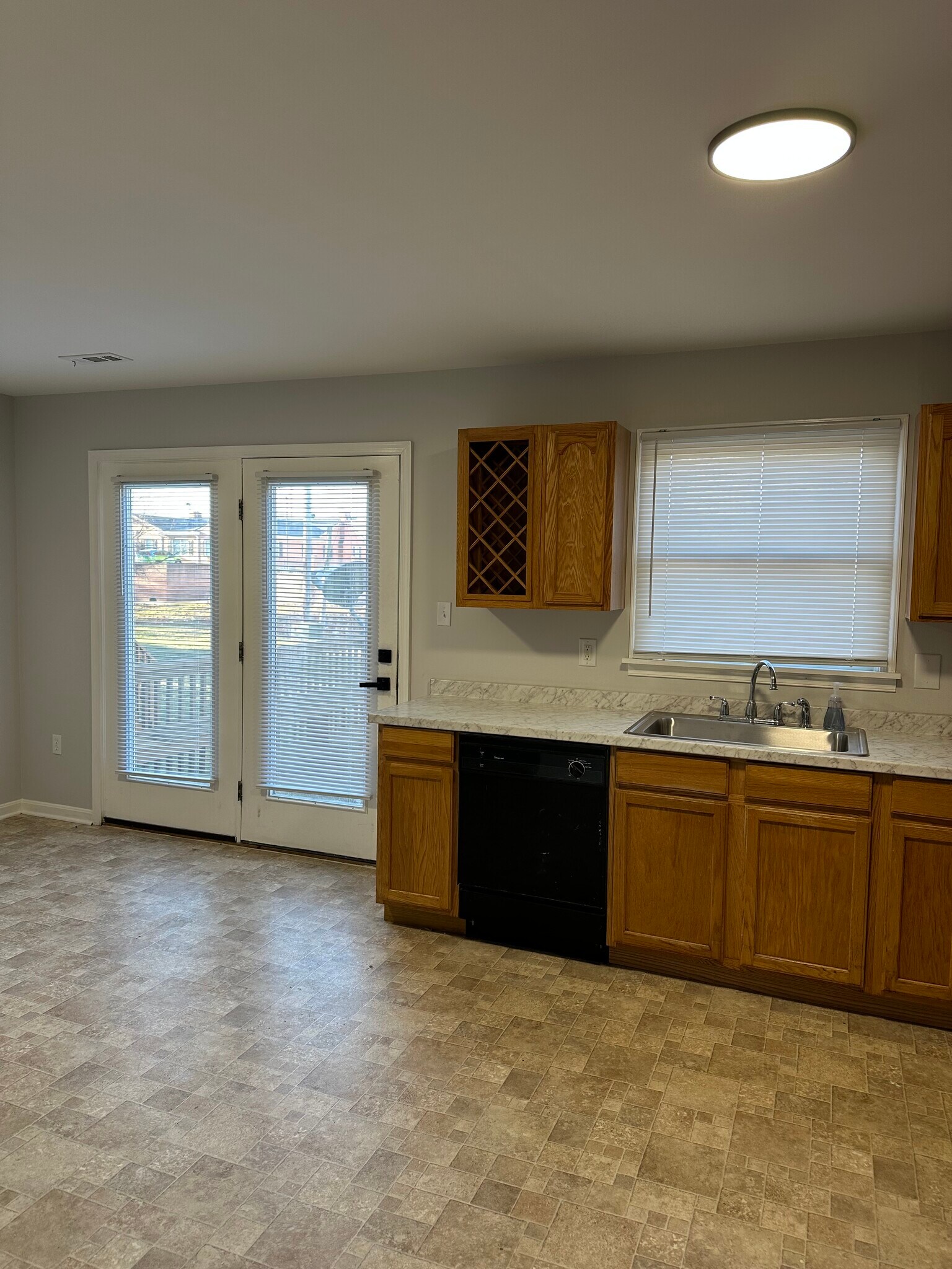 Building Photo - 138 Harvard Rd