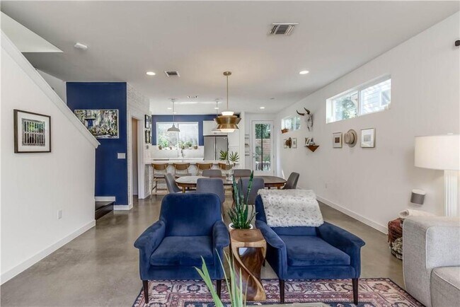 Building Photo - 3207 Aldwyche Dr