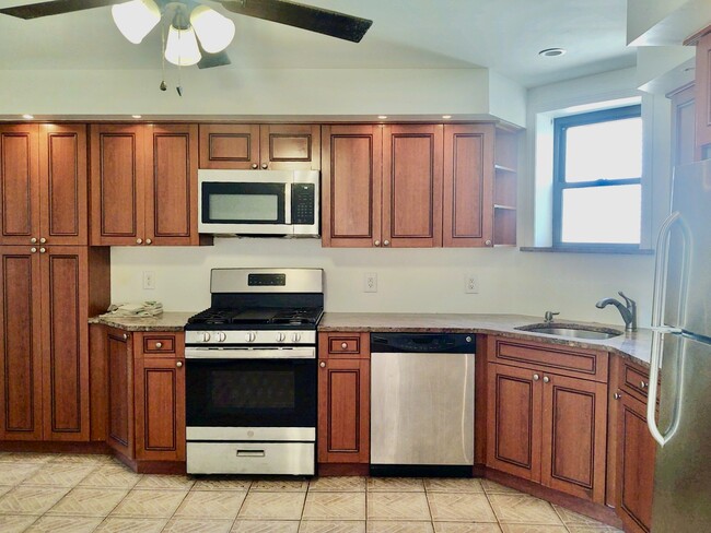 Large Kitchen - 483 Elm St