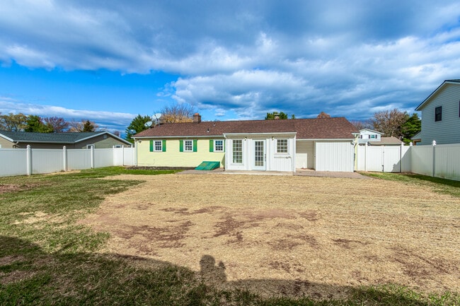 Building Photo - 3520 Tower Dr