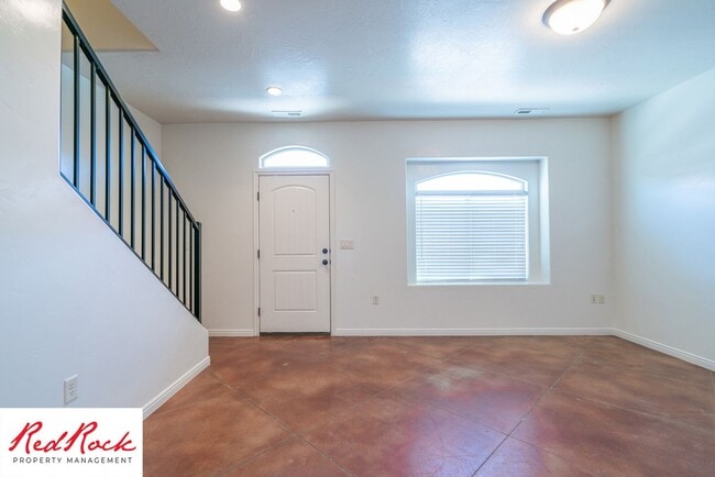 Building Photo - 2075 S Sir Monte Dr