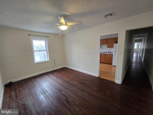 Building Photo - 130 S Broadway