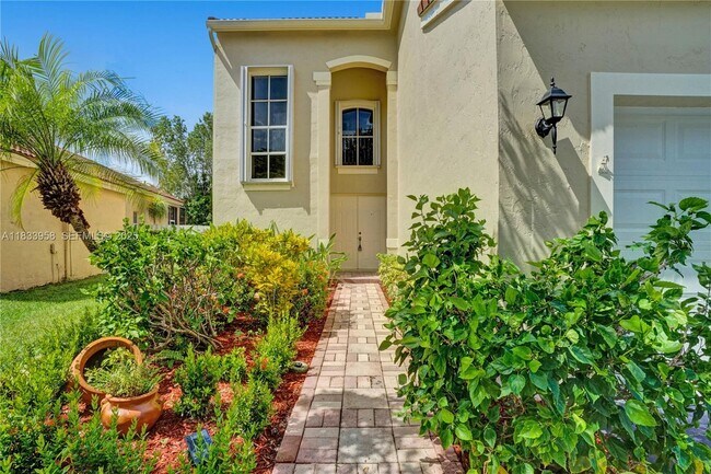 Building Photo - 797 Chimney Rock Rd