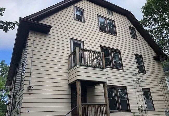 Building Photo - 2125 Coventry Rd