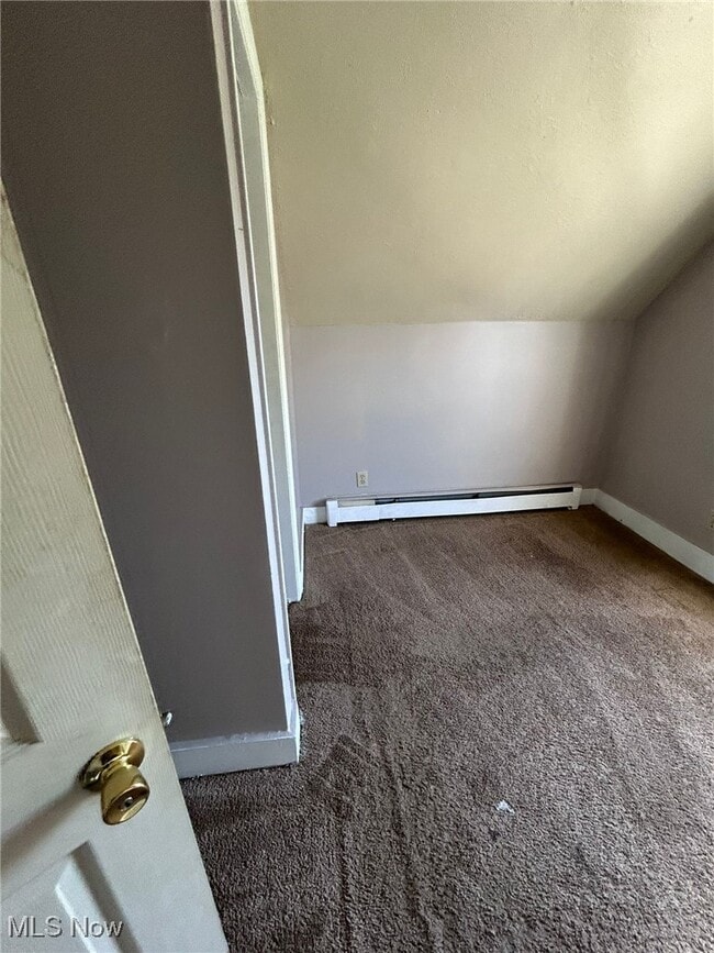 Building Photo - 2495 Apple Ave