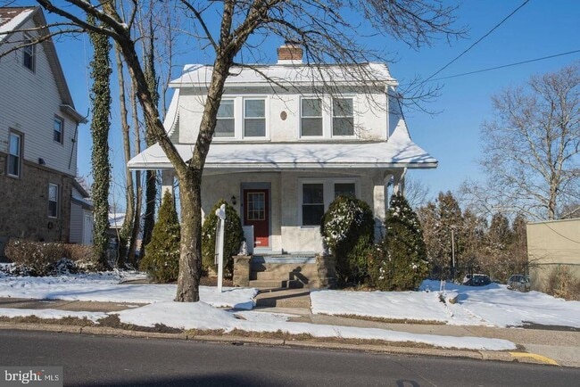 Building Photo - 1578 Old York Rd