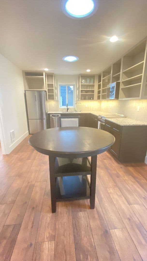 Building Photo - Adorable one bedroom one bathroom ADU!