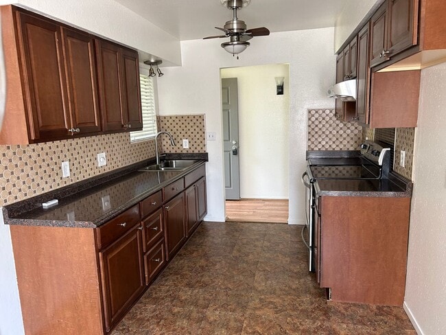 Building Photo - 1730 S Atwood St