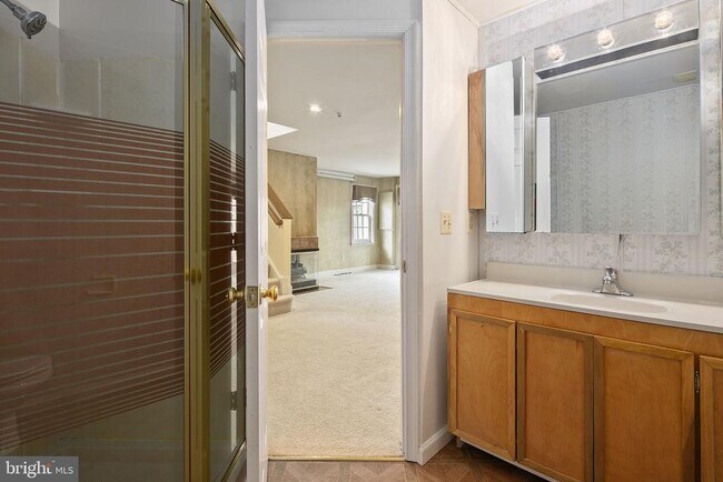 Building Photo - 3912 Maximilian Ct