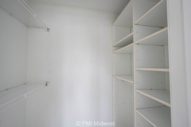 Building Photo - 3822 LimeLight Ln