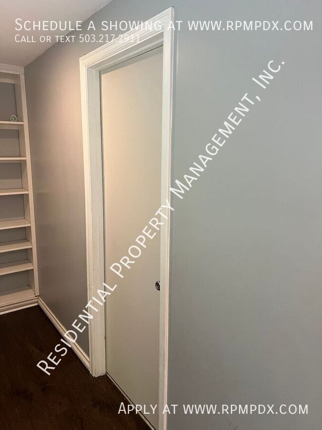 Building Photo - 4512 SW Fairvale Ct