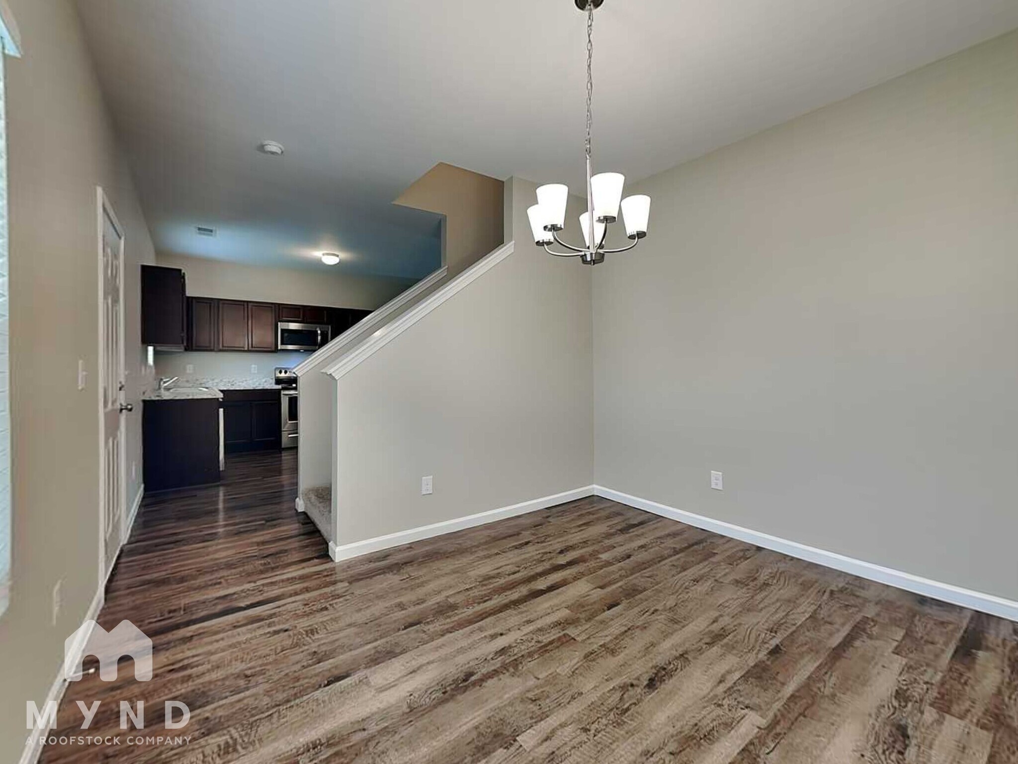 Building Photo - 803 The Heights Ln