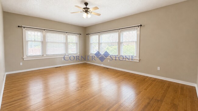 Building Photo - 1624 3rd St S