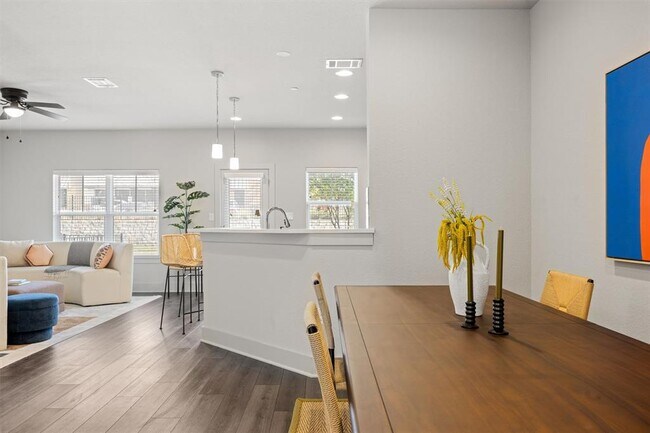 Building Photo - 2056 Local Rebel Lp