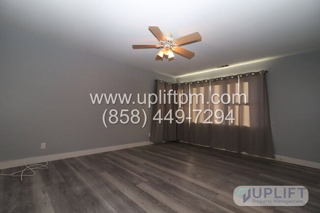 Building Photo - 5304 Nutmeg St