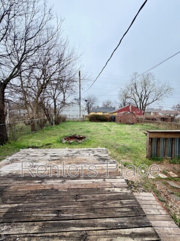 Building Photo - 3548 E King Pl