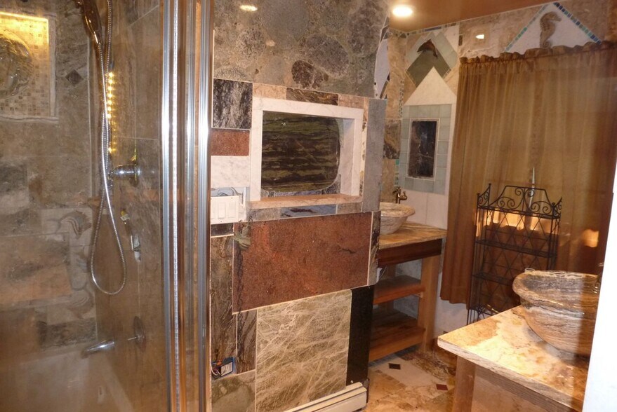 Building Photo - 16 Willey Rd