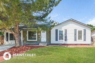 Building Photo - 1659 Cottonwood St