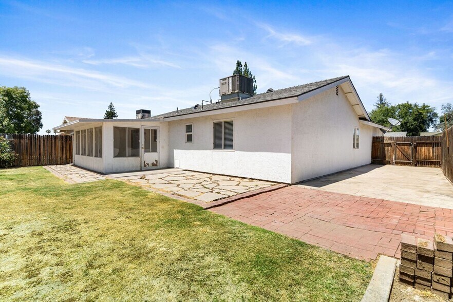 Building Photo - 6805 Lafayette Way