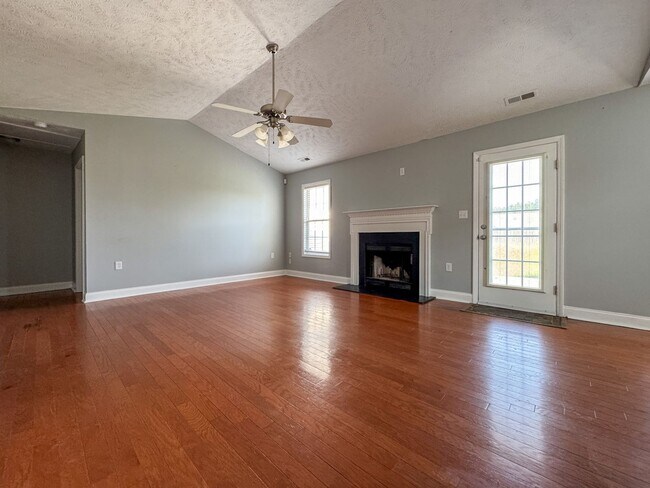 Building Photo - 584 S Buckeye Dr
