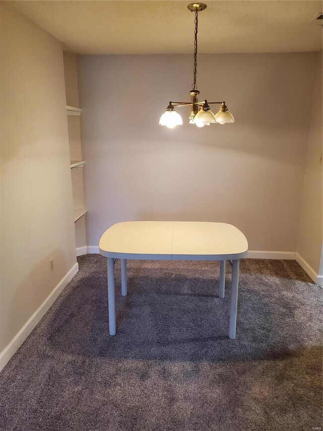 Building Photo - 128 Shirley Ridge Dr