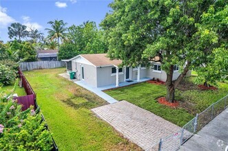 Building Photo - 29731 SW 147th Ave