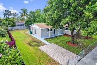 Building Photo - 29731 SW 147th Ave