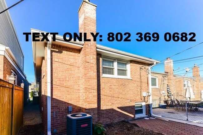 Building Photo - 6443 W 63rd St