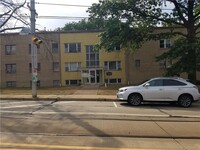 Building Photo - 2232 Broadway Ave