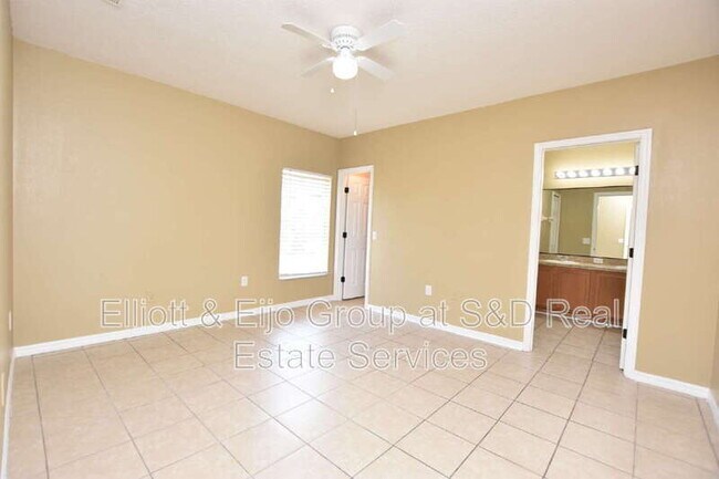Building Photo - 982 Cumberland Dr