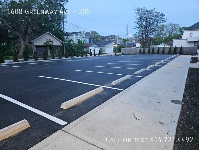 Building Photo - 1608 Greenway Ave