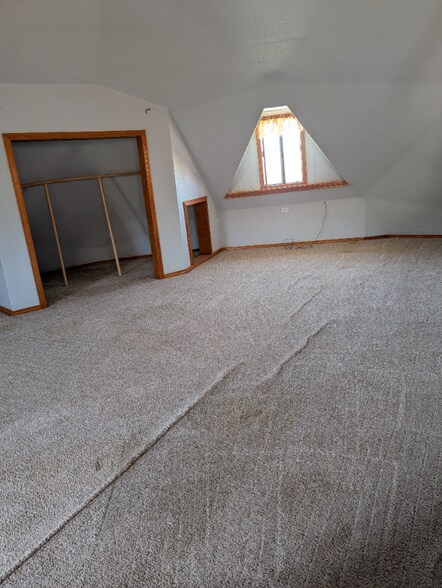 Building Photo - 65 Arabian Way
