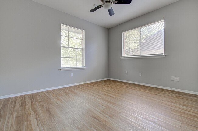 Building Photo - 2109 Singletree Ave