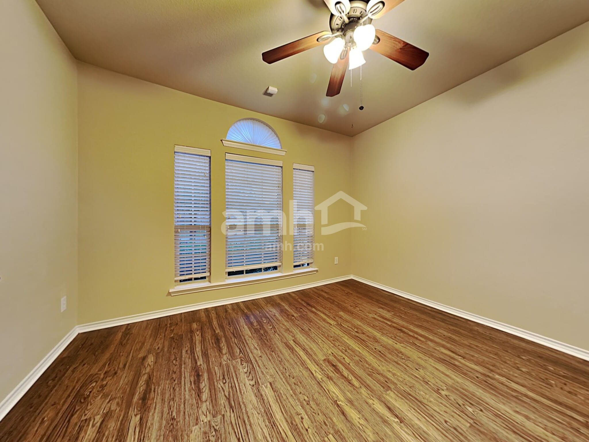 Building Photo - 4525 Lacewood Dr