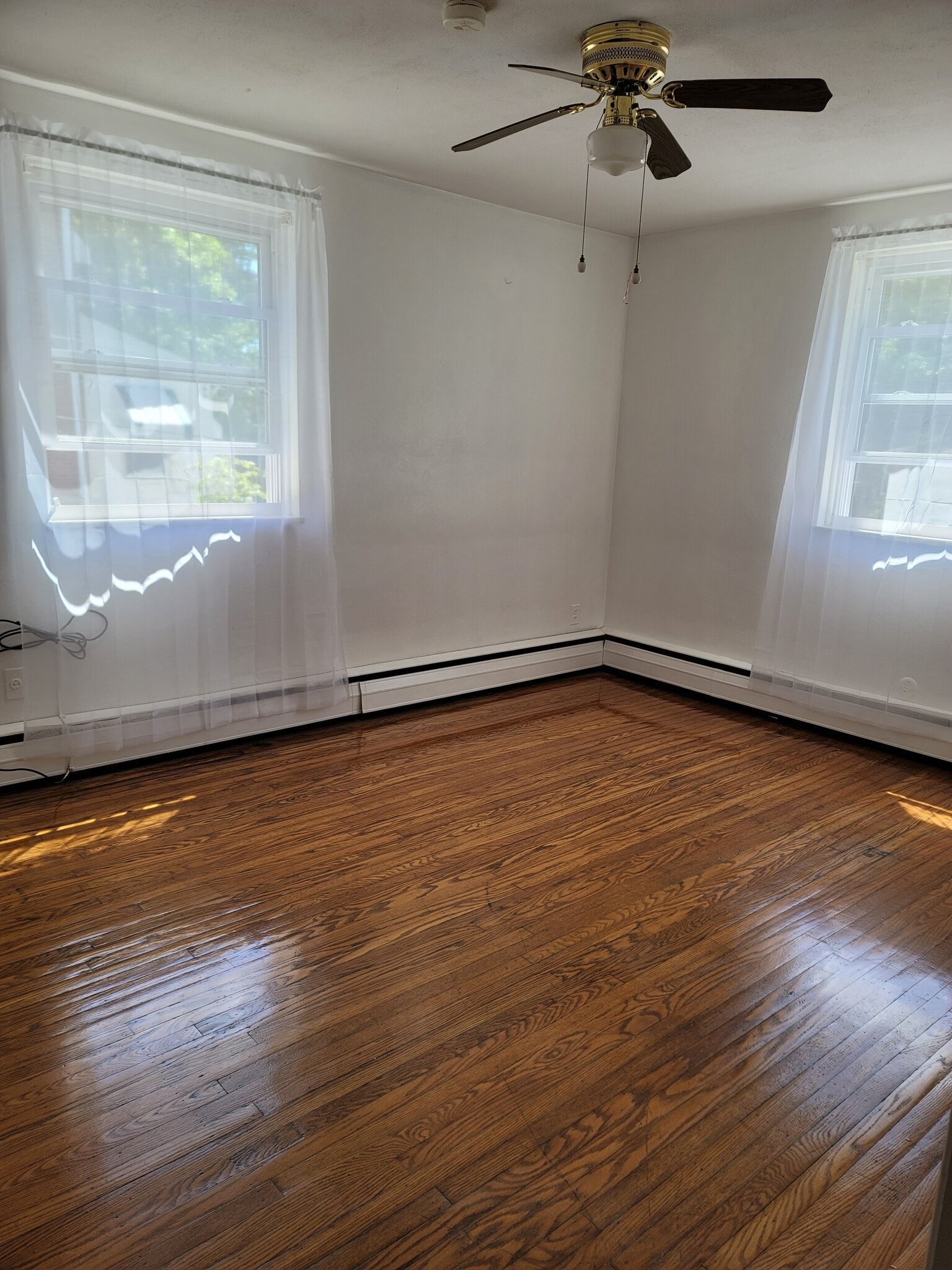 Building Photo - 100 E Park Ave