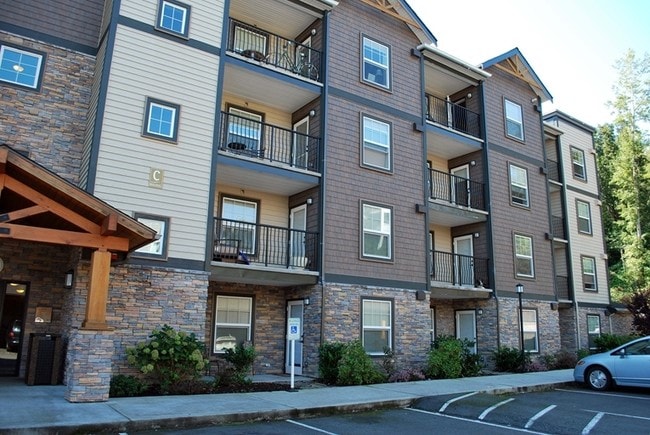 Building Photo - Cypress Place Condominiums