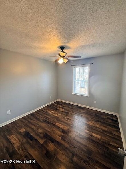 Building Photo - 200 Commons Ct