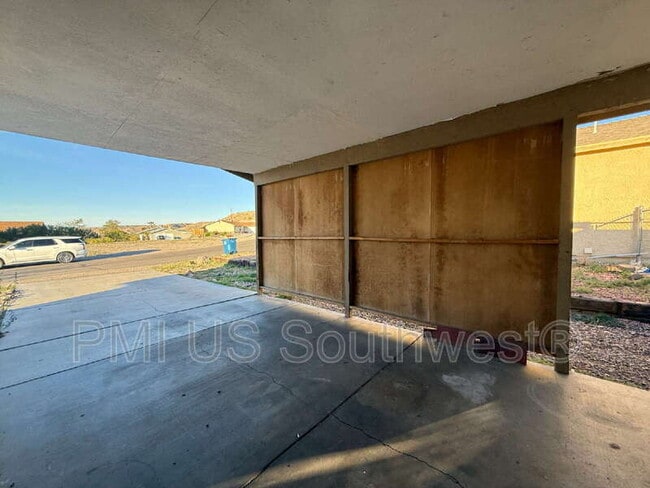 Building Photo - 1842 Gem St