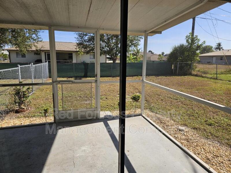 Building Photo - 4031 SW 7th Pl