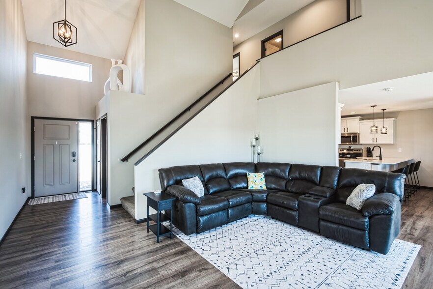 Building Photo - 402 Dawson Dr