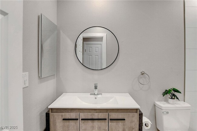 Building Photo - 612 Buttonwood Ln