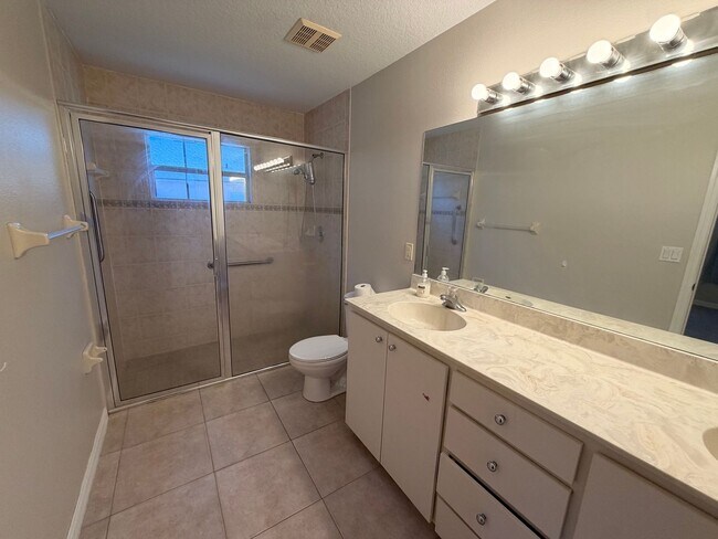 Building Photo - 527 Terrier Way