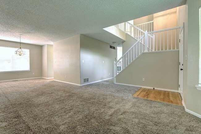 Building Photo - Castle Rock Founders Village Single Family 4BD/3BTH/3-Car (~2100 FSF)