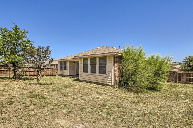 Building Photo - Large one story home on a corner lot locat...