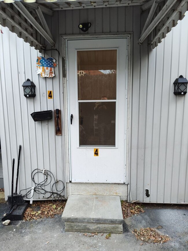 Building Photo - W. Hancock (282-284)