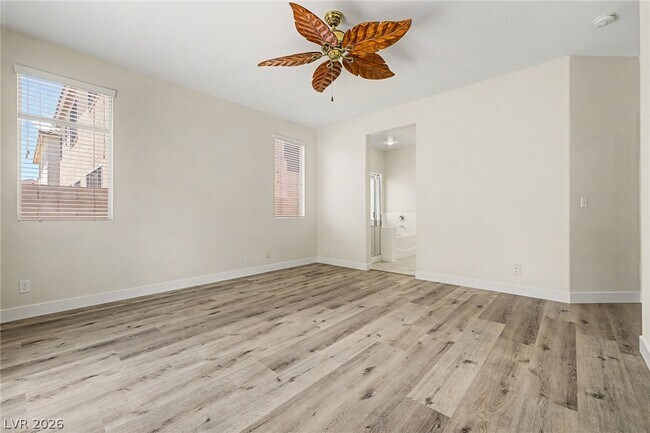 Building Photo - 571 Kavanagh Pl