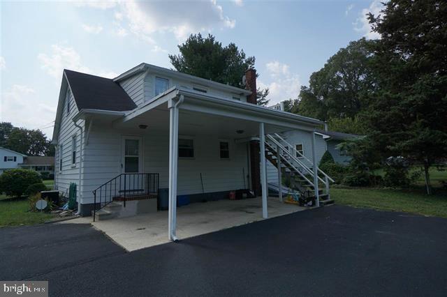Building Photo - 135 Knoll Dr