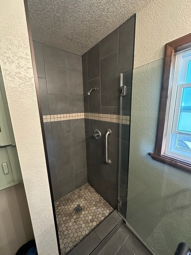 Building Photo - 1055 Corwin Pl
