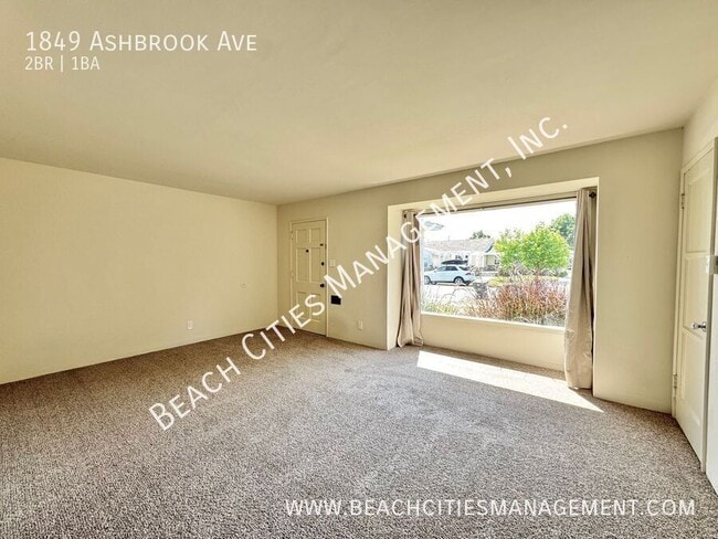 Building Photo - 1849 Ashbrook Ave